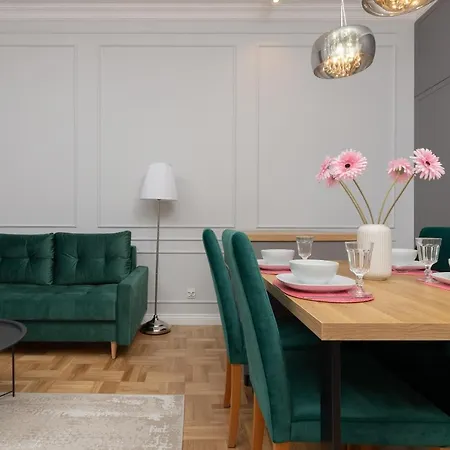 Ochota Modern For Families By Renters Lägenhet